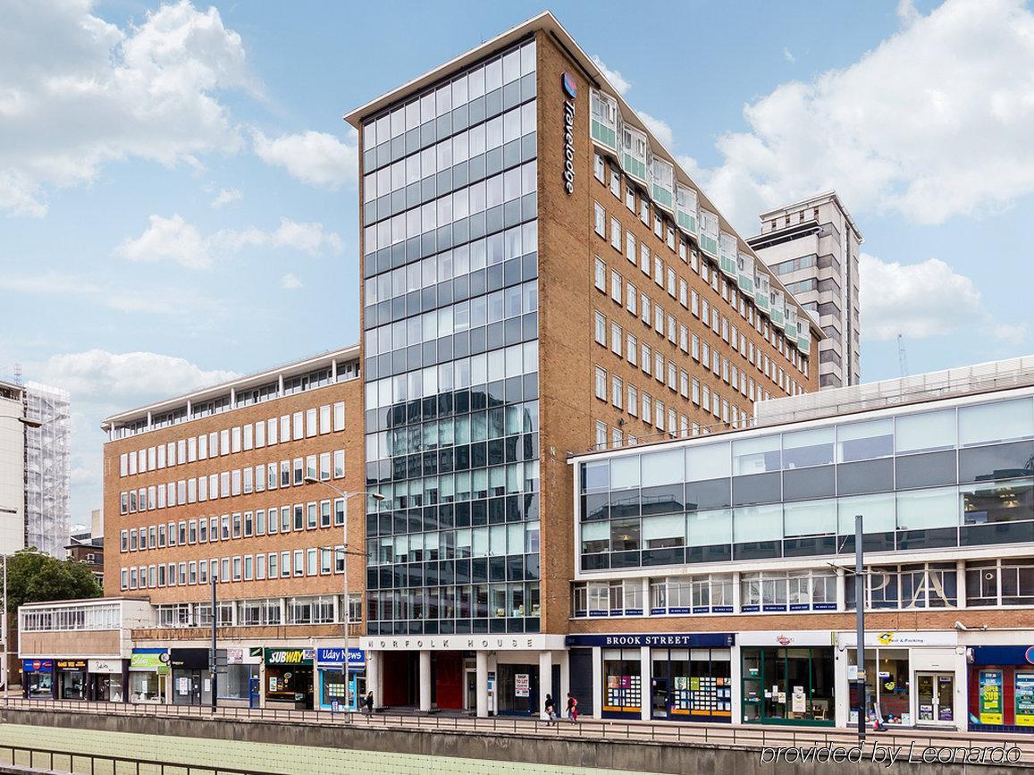 Travelodge Croydon Central Exteriör bild