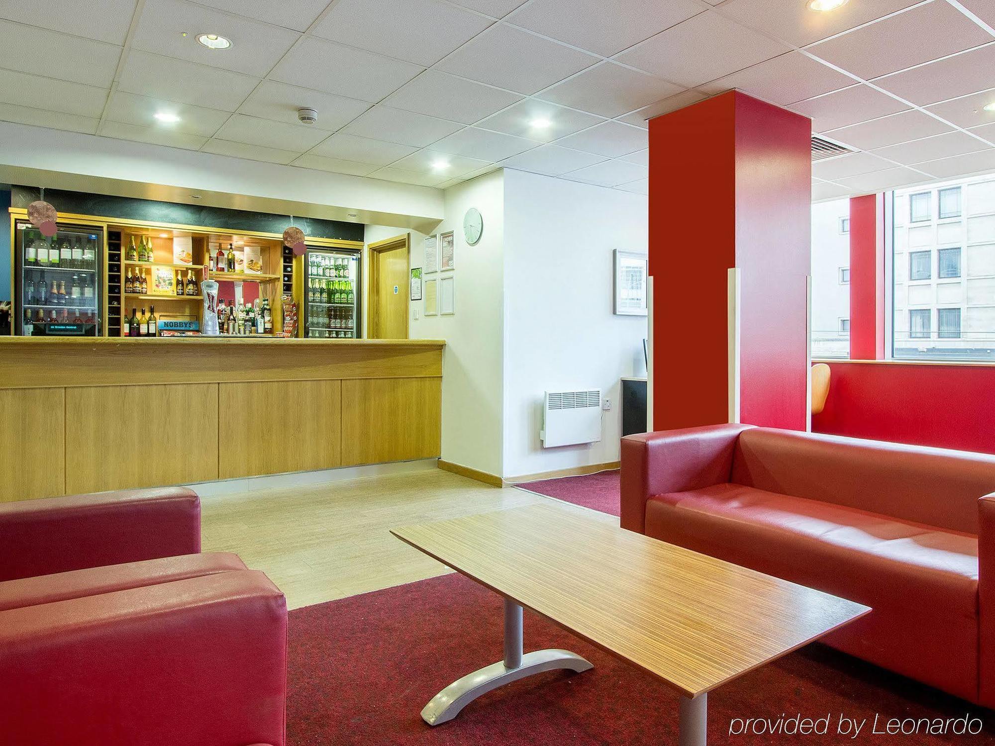 Travelodge Croydon Central Exteriör bild