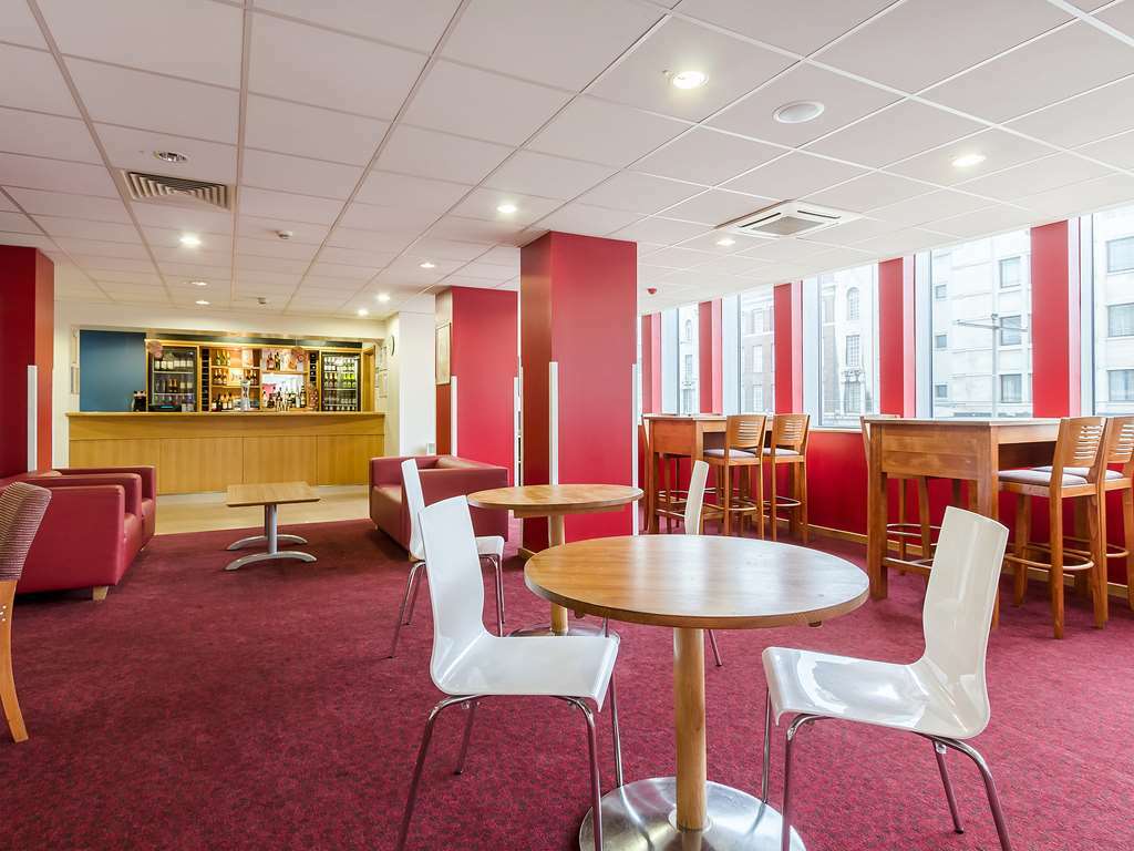 Travelodge Croydon Central Restaurang bild